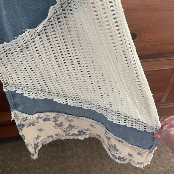 POL Blue and Cream Patchwork Wide Leg Jeans - Picture 4 of 11